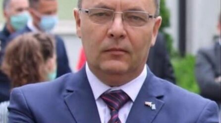 Refuzohet kërkesa për përkthimin e librit për gjenocidin, Kajtazi shpërthen ndaj Ministrisë