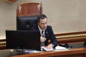 Kuvendi i Shqipërisë miraton deklaratën për pafajësinë e drejtuesve të UÇK-së