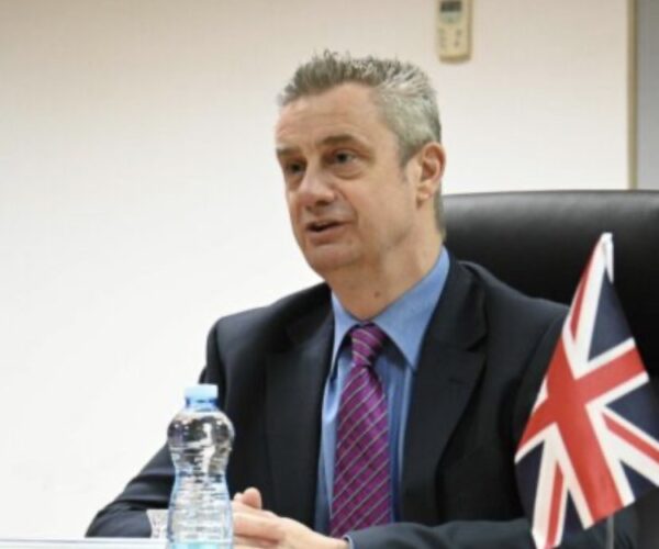 Hargreaves: Sulmi në Banjskë të zbardhet, Radoiçiqi të japë llogari