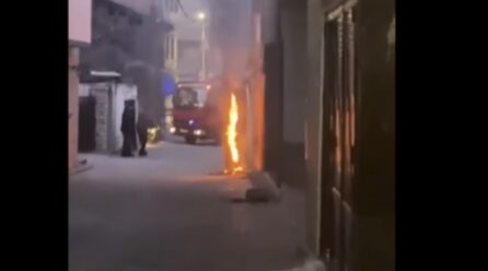 Zjarr në një shtyllë elektrike në Prizren, s’raportohet për të lënduar