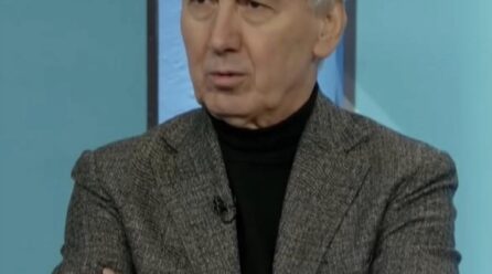 Kritika ndaj ‘Albatrosit’ për qasjen ndaj politikës dhe rolit të intelektualit