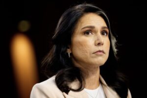 Skandal në SHBA, drejtoresha e inteligjencës fshehu bisedën ku përmendet dhëndri i Trump