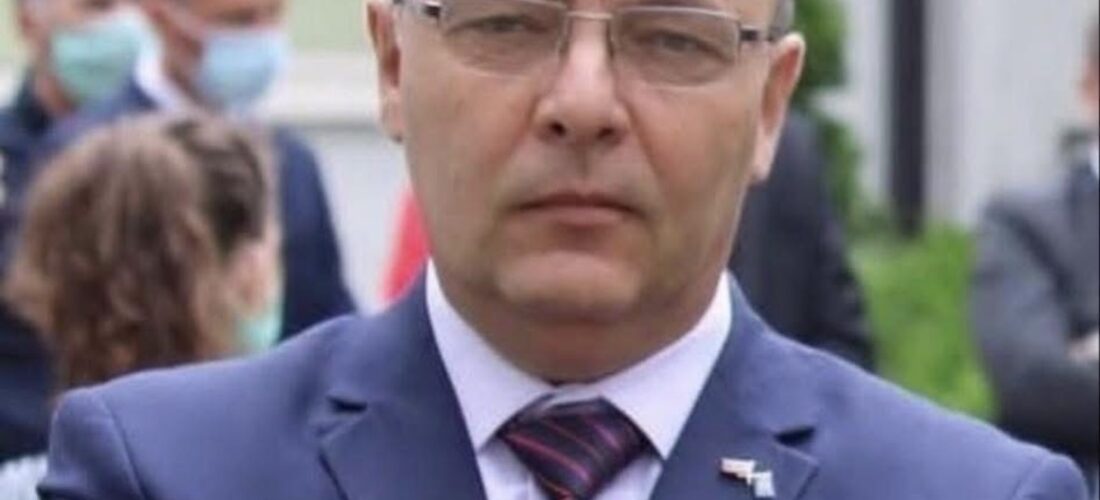 Kajtazi: A duhet t’i besohet më presidentes Vjosa Osmani në Kosovë?