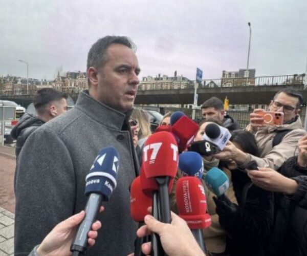 Konjufca: Çështjen e gjykimit të drejtuesve të UÇK-së e kam ngritur në çdo takim me ndërkombëtarë, shpresojmë që verdikti të përputhet me historinë