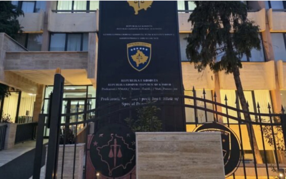 Ndalohet E L   i dyshuar për ndihmë në dhënie të ryshfetit