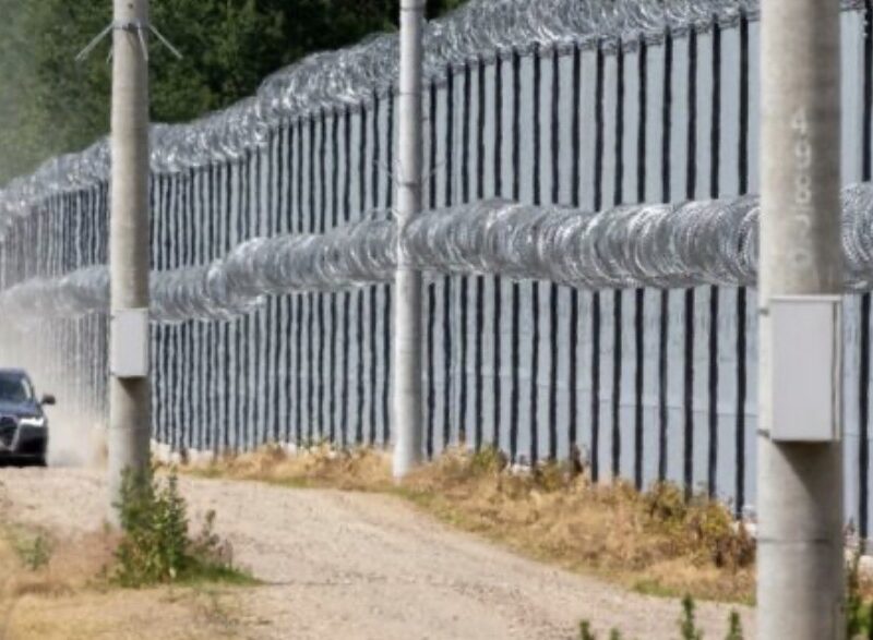 Polonia do të minojë kufirin e saj lindor