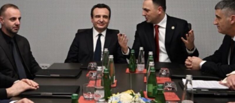 Kurti njofton një ditë pas për vizitën në AKI: Sukseset e inteligjencës kanë kontribuuar në sigurinë kombëtare e më gjerë