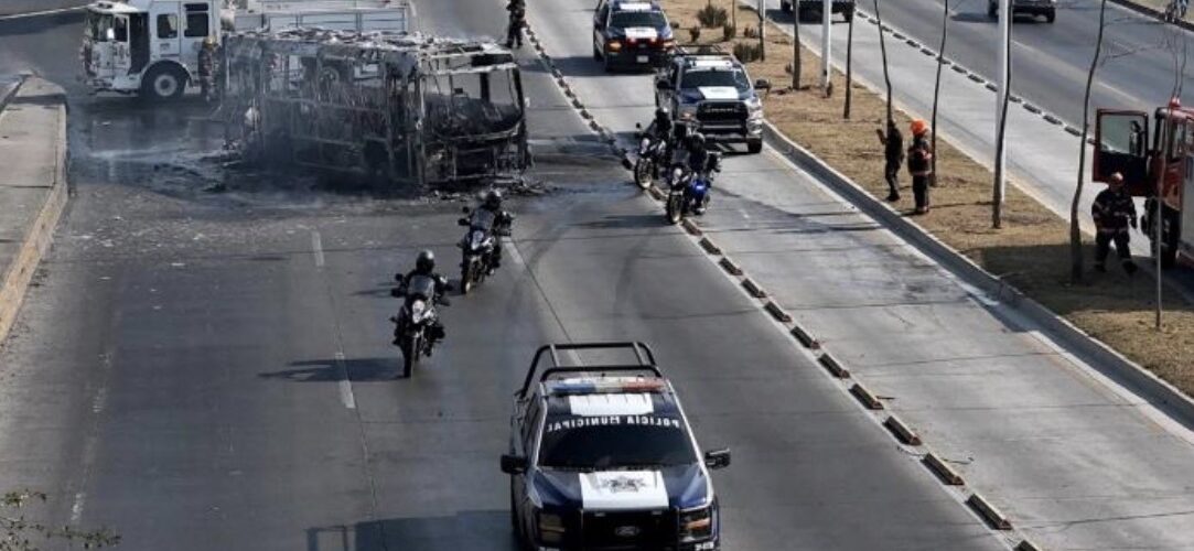 Meksika në kaos, të shtëna me armë në aeroport, anulohen fluturimet