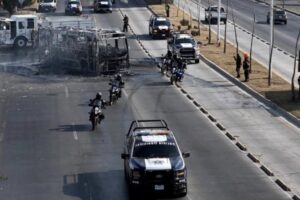 Meksika në kaos, të shtëna me armë në aeroport, anulohen fluturimet