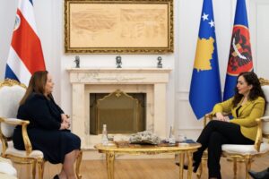 Osmani pranon letrat kredenciale të ambasadores së re të Kosta Rikës në Kosovë