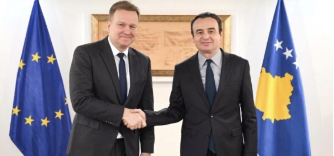 S’ka njoftim për takim me Osmanin, Sorensen tregon për vizitën e djeshme: Diskutime të mira me Kurtin e Konjufcën