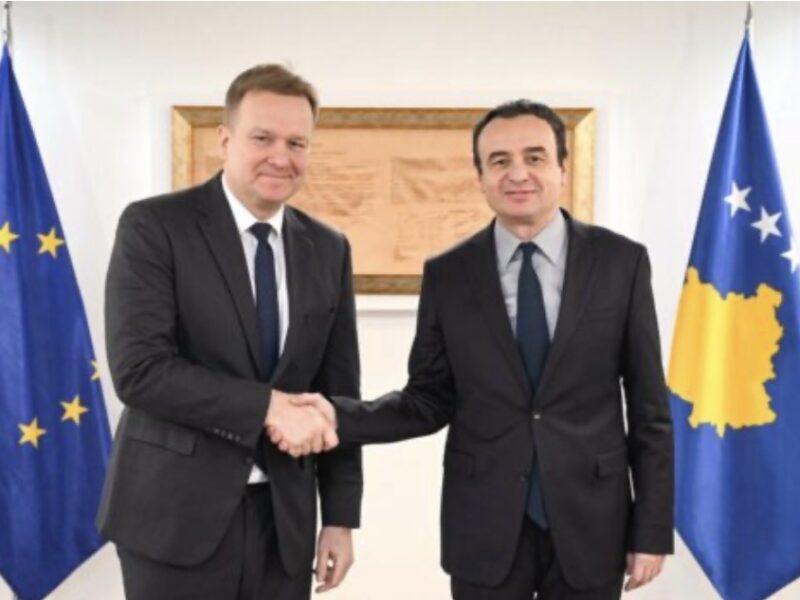 S’ka njoftim për takim me Osmanin, Sorensen tregon për vizitën e djeshme: Diskutime të mira me Kurtin e Konjufcën