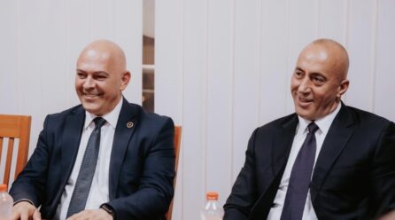 Ardian Gjini flet pas spekulimeve rreth shëndetit të Ramush Haradinajt