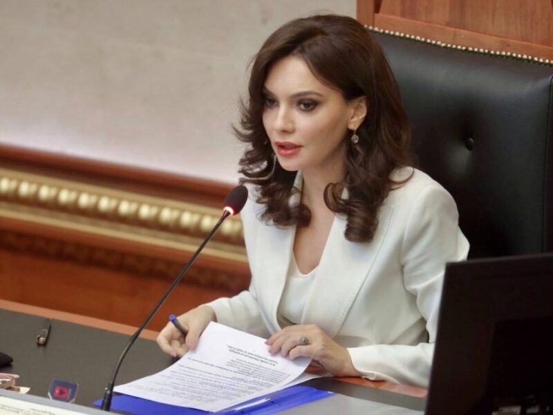 Spiropali sot në Kosovë, takohet me Kurtin, Haxhiun dhe Konjufcën