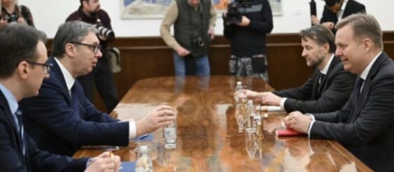 Vuçiq shmang temën me Sorensenin, kritikon aleancën Kosovë–Kroaci–Shqipëri: Do të shtojë tensionet