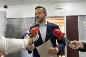 PDK-ja e gatshme të propozojë një emër për president, Tahiri: Vendit s’i bën nder dikush që ka pasur qasje të njëanshme