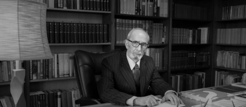 Rexhep Qosja: Droja e politikës nga lavdia e Adem Demaçit