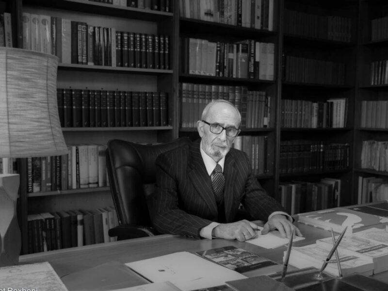 Rexhep Qosja: Droja e politikës nga lavdia e Adem Demaçit