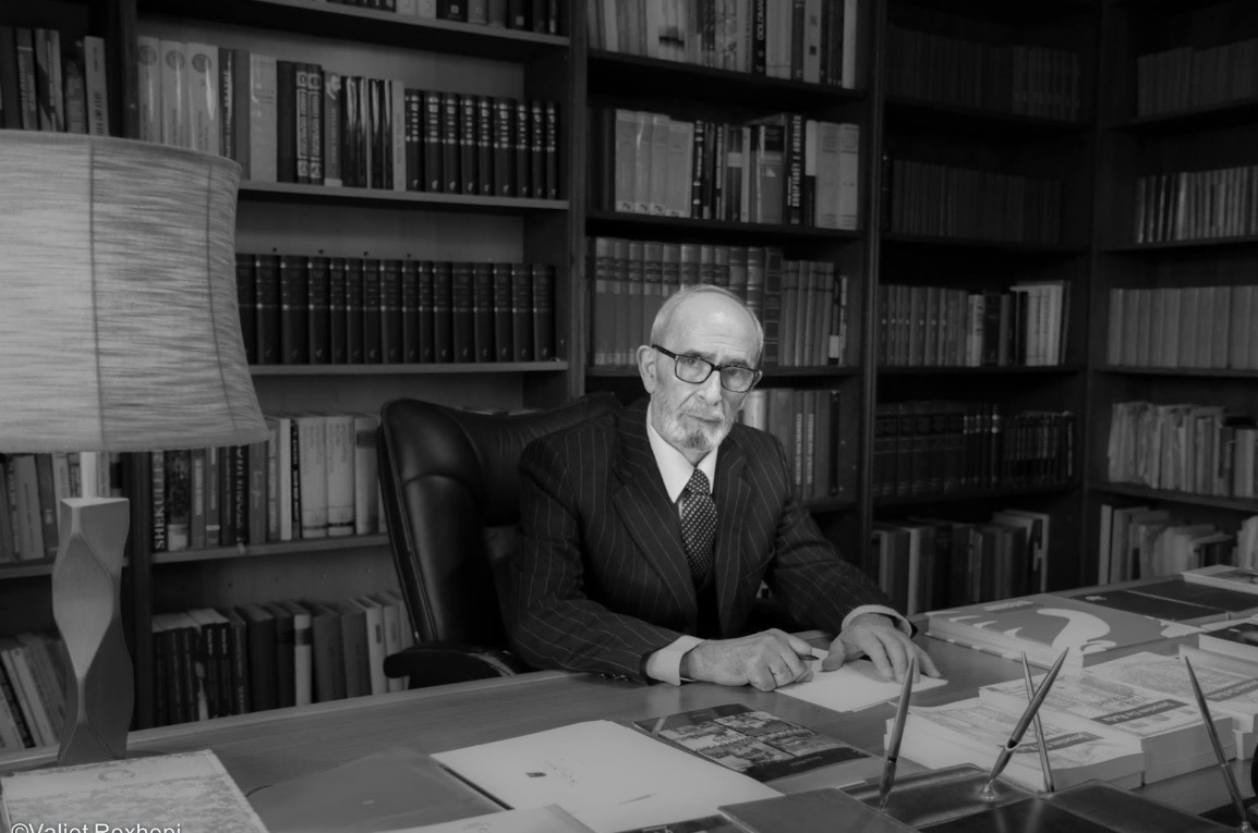 Rexhep Qosja: Droja e politikës nga lavdia e Adem Demaçit