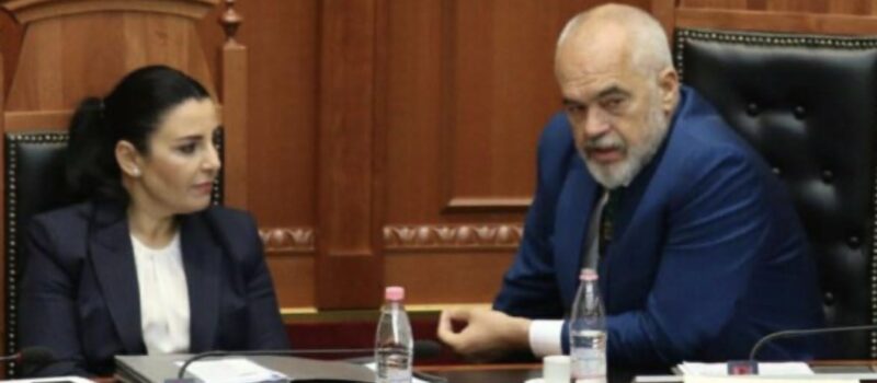 Edi Rama shkarkon Ballukun – i heq nga postet edhe Spiropalin dhe Vengun, Ministër i ri Jashtëm Ferit Hoxha