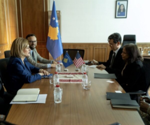 Prattipati e takon Kusari-Lilën, inkurajon përpjekjet e vazhdueshme për të nxitur ambient miqësor për bizneset amerikane e kosovare