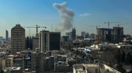 Izraeli dhe Irani mbyllin hapësirat ajrore