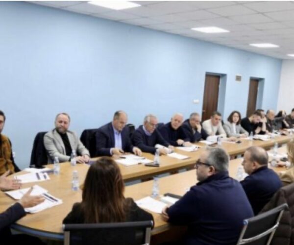 Numërimi për Presidentin e ri drejt fundit, PDK sot mbledh Kryesinë e partisë në orën 13:00