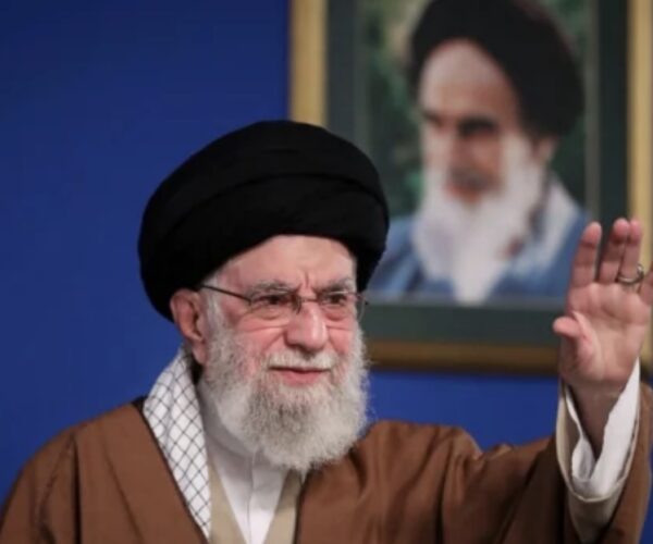 CNN: Optimizëm në rritje se u shënjestrua lideri suprem i Iranit, s’ka ende konfirmim që është vrarë