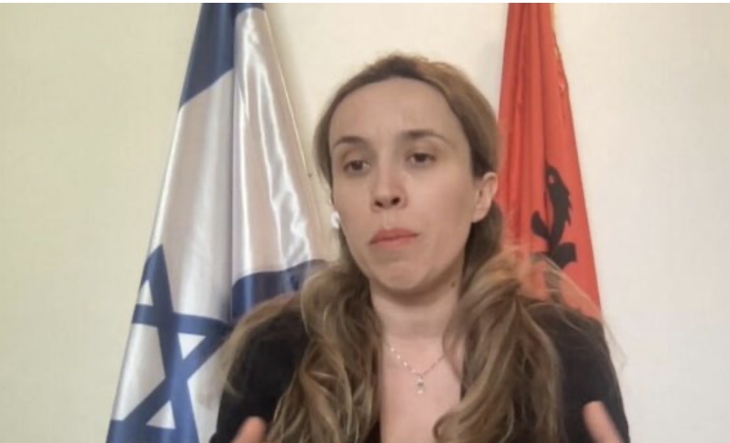 Ambasadaorja e Shqipërisë: 11 shqiptarë janë të bllokuar në Izrael, iu kemi dhënë udhëzime