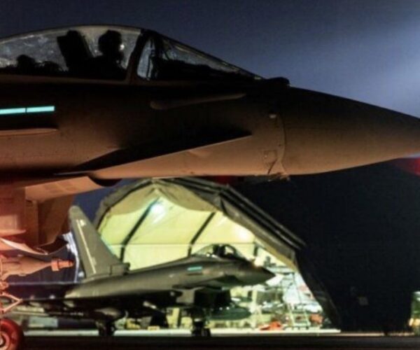 Avioni britanik në Katar rrëzon një dron iranian