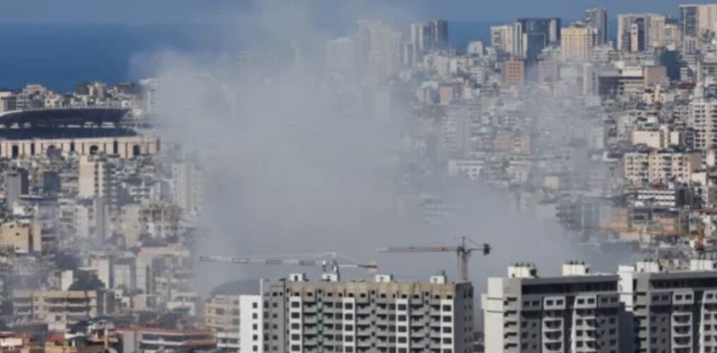 Tronditje, zemërim dhe zgjedhje të vështira për qeverinë e Libanit pasi Hezbollahu sulmoi Izraelin