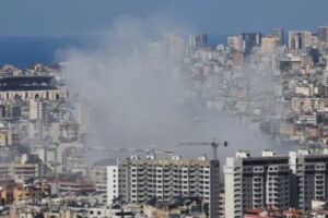 Tronditje, zemërim dhe zgjedhje të vështira për qeverinë e Libanit pasi Hezbollahu sulmoi Izraelin