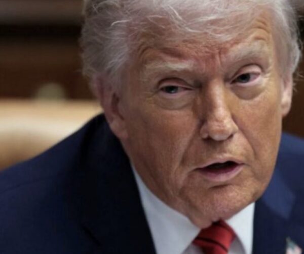 Trump: Do të përgjigjemi ndaj sulmit të Ambasadës Amerikane në Riad