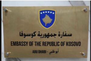 Ambasada e Kosovës në Abu Dhabi me njoftim të ri për kosovarët e bllokuar në Emirate