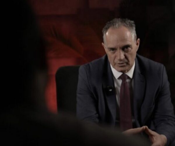 Deputeti i PDK-së thotë se do të votojë pro Andin Hotit për president, por ka një kusht