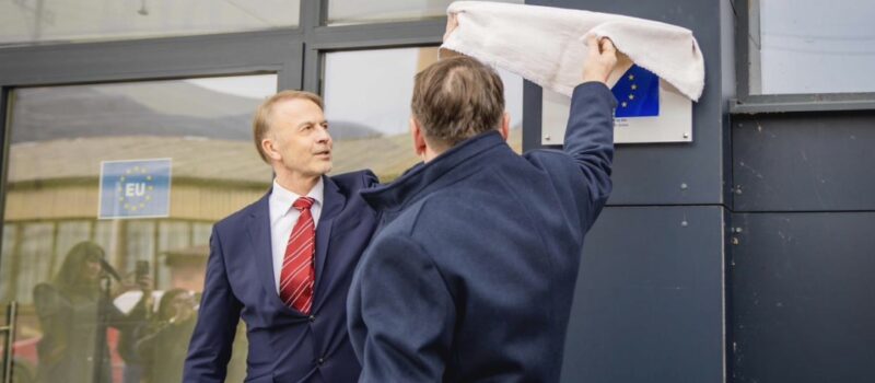 BE inauguron Sallën e re Sportive në Zveçan – investim prej2.5 milionë eurosh për rininë dhe komunitetin lokal