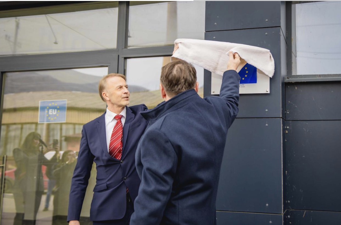 BE inauguron Sallën e re Sportive në Zveçan   investim prej2 5 milionë eurosh për rininë dhe komunitetin lokal