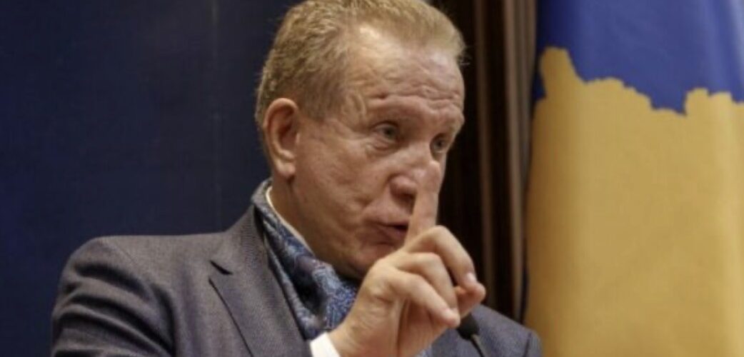 Pacolli mesazh deputetëve: Mos e çoni Kosovën në zgjedhje të reja