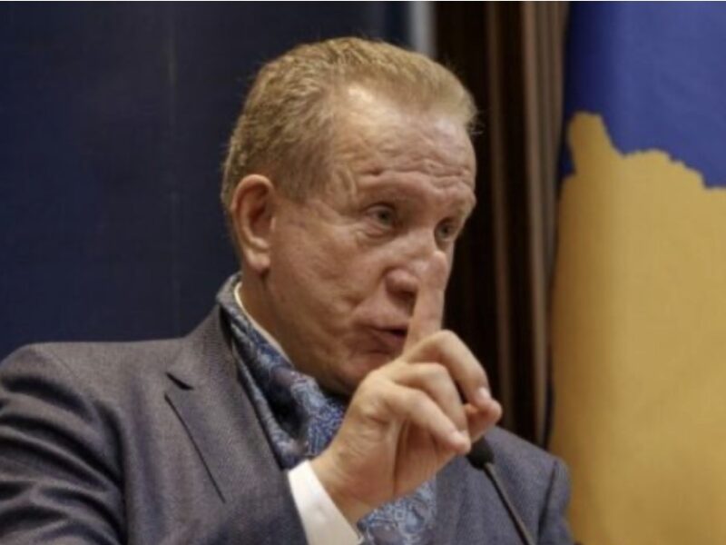 Pacolli mesazh deputetëve: Mos e çoni Kosovën në zgjedhje të reja