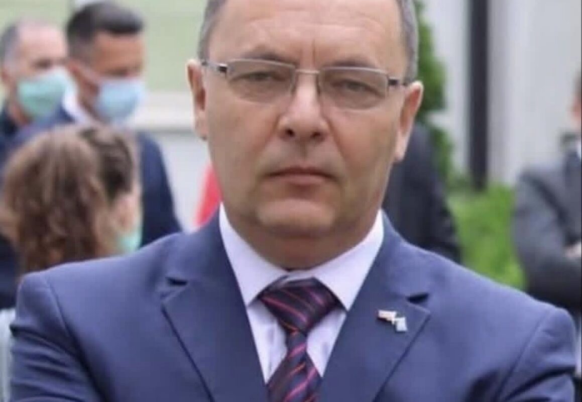 Kajtazi: Propozimi i Osmanit për zgjedhjen e presidentit me votë të drejtpërdrejtë, “manovër pa pikë kripë juridike