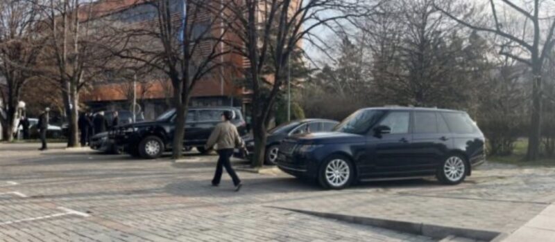 Ambasadorët e QUINT-it në Qeveri