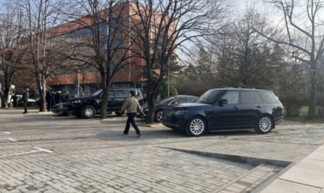 Ambasadorët e QUINT-it në Qeveri