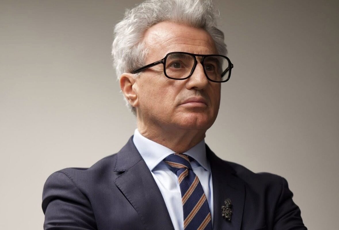 Eskortat e politikanëve dhe arroganca në rrugë