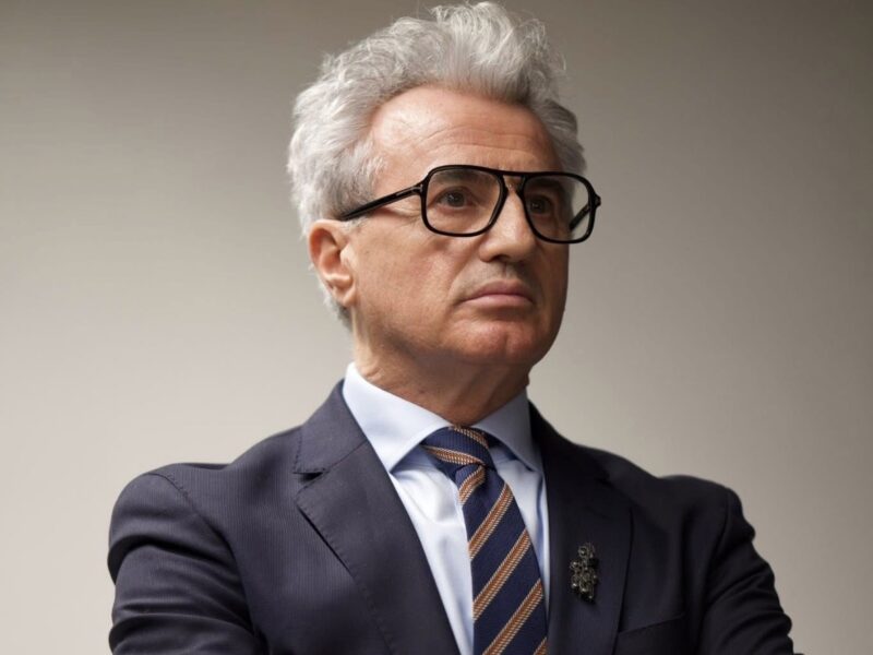 Eskortat e politikanëve dhe arroganca në rrugë