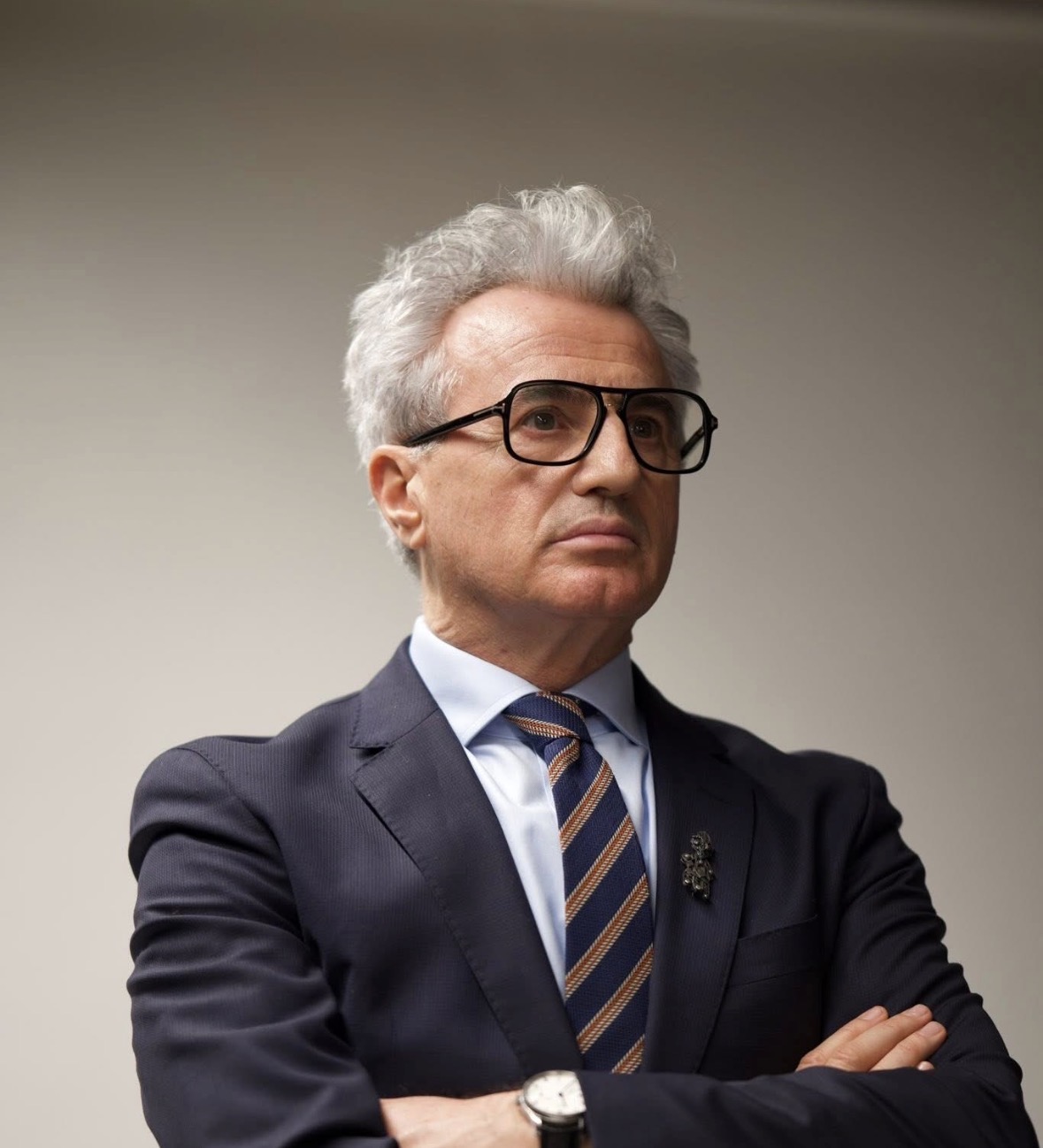 Eskortat e politikanëve dhe arroganca në rrugë