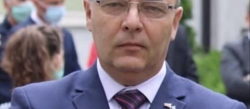 “Kur tradhtarët bëhen heronj e patriotët harrohen”