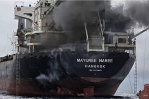 Irani thotë se nuk do të lejojë “asnjë litër naftë” të kalojë nëpër Ngushticën e Hormuzit