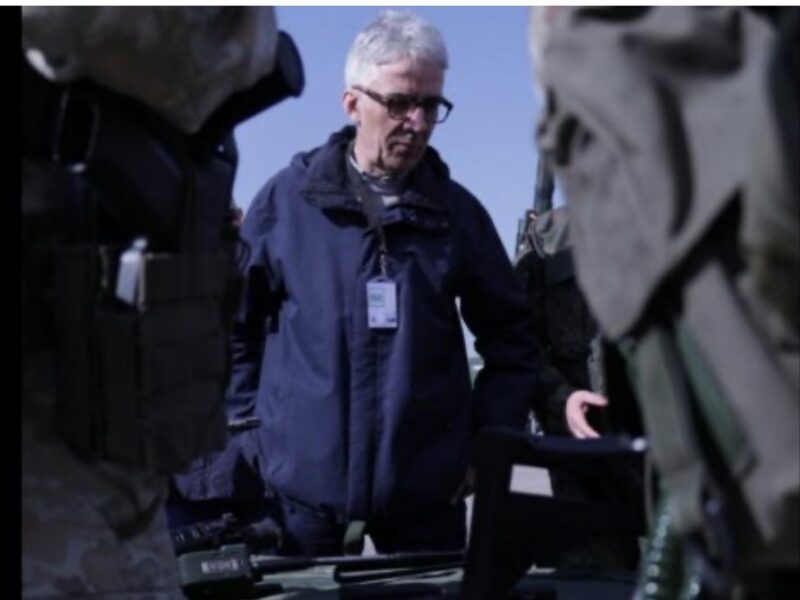 Rudolph viziton ushtarët gjermanë në KFOR, njoftohet me pajisjet që përdoren gjatë patrullimeve në kufi