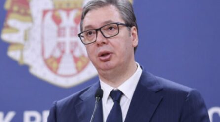 Reuters: Pasi fotografitë dolën në internet, Vuçiqi e pranon se Serbia ka blerë raketa balistike nga Kina