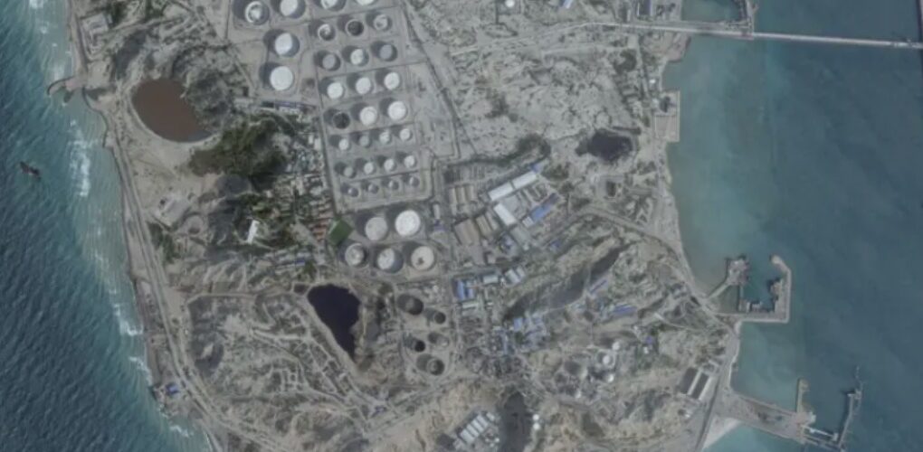 ShBA sulmon ishullin Kharg të Iranit